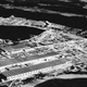 Esta fotografía de 1945 muestra la planta gigante K-25 en Oak Ridge donde se produjo el uranio para la primera arma atómica